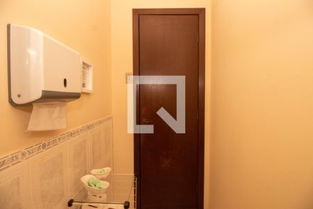 Casa à venda com 400m², 3 quartos e 4 vagas Casa à venda com 400m², 3 quartos e 4 vagasLavabo