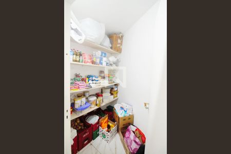 Casa à venda com 147m², 3 quartos e 2 vagas Casa à venda com 147m², 3 quartos e 2 vagasDispensa