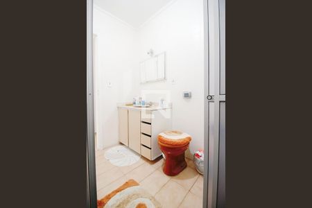 Casa à venda com 147m², 3 quartos e 2 vagas Casa à venda com 147m², 3 quartos e 2 vagasBanheiro Social