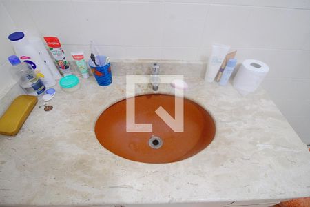 Casa à venda com 147m², 3 quartos e 2 vagas Casa à venda com 147m², 3 quartos e 2 vagasBanheiro Social