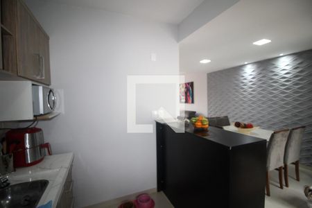 Casa à venda com 104m², 3 quartos e 2 vagasCozinha