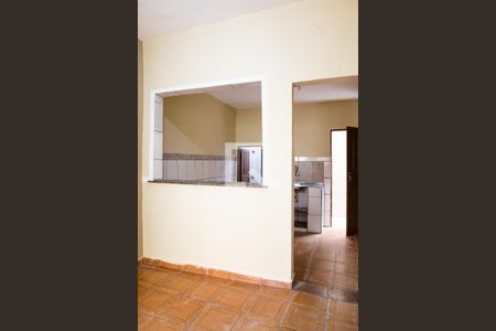 Sala de casa para alugar com 2 quartos, 75m² em Vila Palmares, Santo André