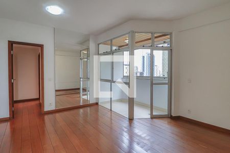 Sala  de apartamento para alugar com 2 quartos, 70m² em Savassi, Belo Horizonte
