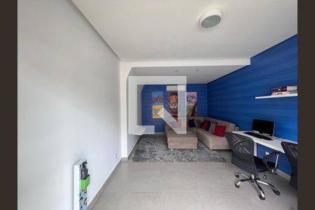 Apartamento à venda com 137m², 3 quartos e 2 vagas Apartamento à venda com 137m², 3 quartos e 2 vagasÁrea comum - home office