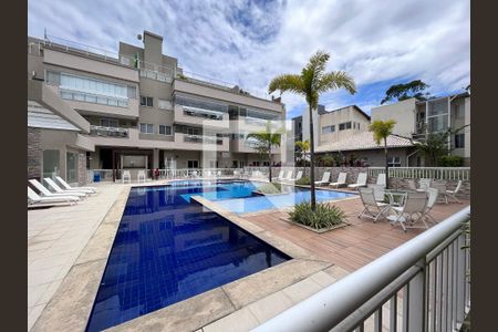 Apartamento à venda com 137m², 3 quartos e 2 vagas Apartamento à venda com 137m², 3 quartos e 2 vagasÁrea comum - piscina