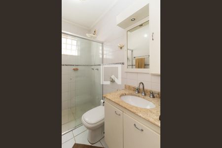 Casa à venda com 200m², 3 quartos e 2 vagasBanheiro