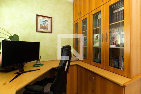 Casa à venda com 200m², 3 quartos e 2 vagasEscritório