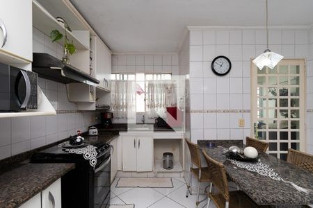 Casa à venda com 200m², 3 quartos e 2 vagasCozinha