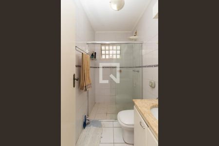 Casa à venda com 200m², 3 quartos e 2 vagasBanheiro