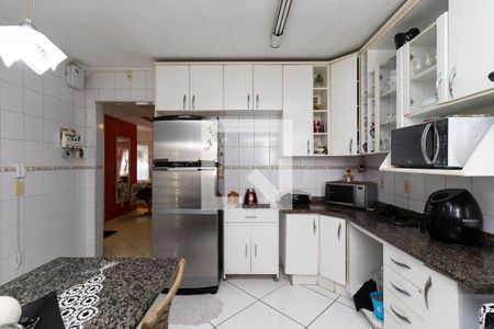 Casa à venda com 200m², 3 quartos e 2 vagasCozinha