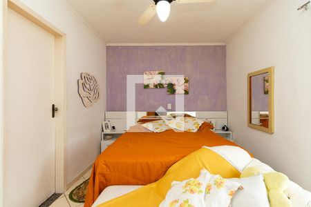 Casa à venda com 200m², 3 quartos e 2 vagasQuarto Suíte