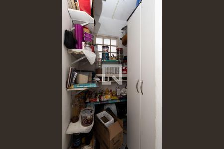 Casa à venda com 200m², 3 quartos e 2 vagasDespensa