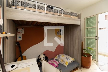 Casa à venda com 200m², 3 quartos e 2 vagasQuarto 2