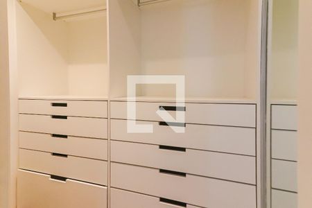 Apartamento para alugar com 106m², 2 quartos e 2 vagasQuarto 2 Suite Closet