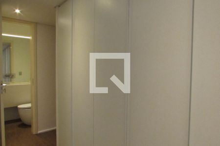 Hall de entrada do apartamento de apartamento para alugar com 2 quartos, 106m² em Jardim Arpoador, São Paulo