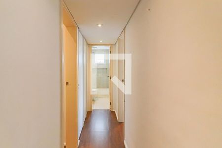 Apartamento para alugar com 106m², 2 quartos e 2 vagasCorredor Quartos
