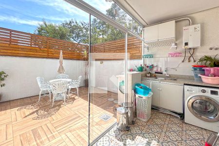 Casa à venda com 139m², 3 quartos e 1 vagaÁrea de Serviço