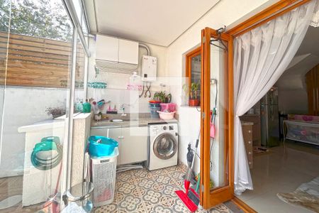 Casa à venda com 139m², 3 quartos e 1 vagaÁrea de Serviço