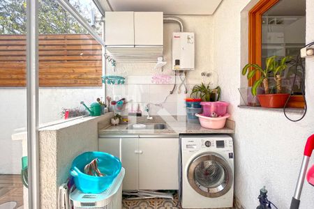 Casa à venda com 139m², 3 quartos e 1 vagaÁrea de Serviço