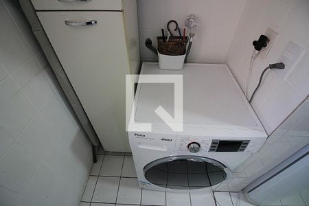 Apartamento à venda com 83m², 3 quartos e 1 vagaÁrea de Serviço