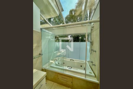 Casa à venda com 4 quartos, 1300m² em Chácara Flora, São Paulo