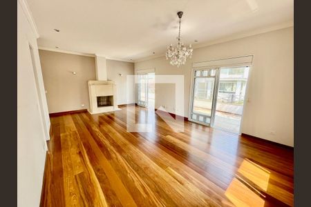 Casa à venda com 4 quartos, 1300m² em Chácara Flora, São Paulo