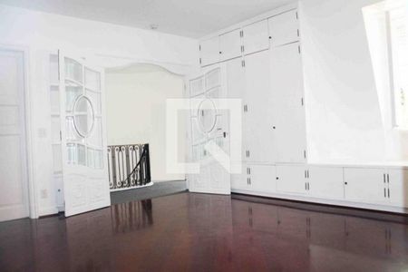 Casa à venda com 4 quartos, 750m² em Santo Amaro, São Paulo