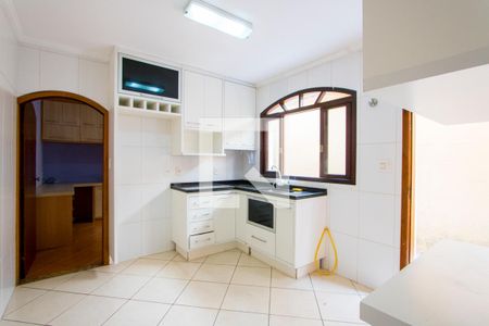 Casa à venda com 100m², 2 quartos e 2 vagasCozinha