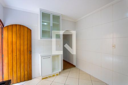 Casa à venda com 100m², 2 quartos e 2 vagasCozinha