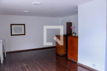 Apartamento à venda com 98m², 3 quartos e 2 vagas Apartamento à venda com 98m², 3 quartos e 2 vagasÁrea comum - Salão de festas