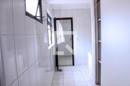 Apartamento à venda com 98m², 3 quartos e 2 vagas Apartamento à venda com 98m², 3 quartos e 2 vagasÁrea de Serviço