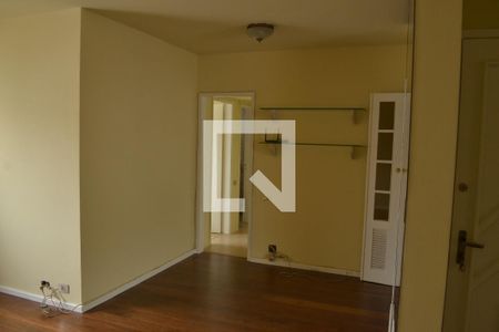 Sala de apartamento à venda com 2 quartos, 85m² em Icaraí, Niterói