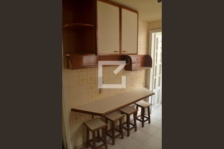 Apartamento à venda com 85m², 2 quartos e 1 vagaCozinha