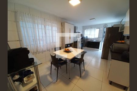 Casa à venda com 3 quartos, 180m² em Jardim da Gloria, São Paulo