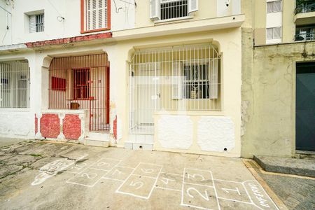 Casa à venda com 65m², 2 quartos e sem vagaFachada