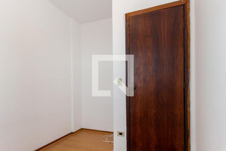 Quarto 1 de apartamento para alugar com 2 quartos, 70m² em Água Verde, Curitiba