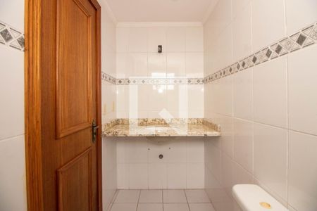 Banheiro da Suíte 1 de apartamento para alugar com 3 quartos, 240m² em São João, Porto Alegre
