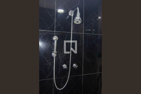 Apartamento à venda com 123m², 2 quartos e 1 vagaBanheiro do Quarto 1