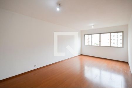 Apartamento à venda com 109m², 2 quartos e 1 vaga Apartamento à venda com 109m², 2 quartos e 1 vagaSala