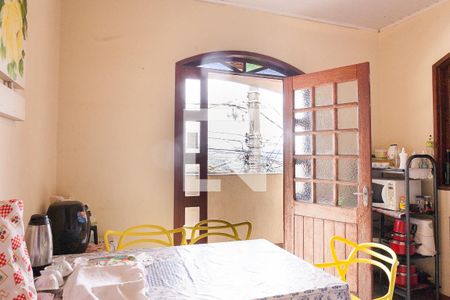 Casa à venda com 440m², 5 quartos e 4 vagascozinha