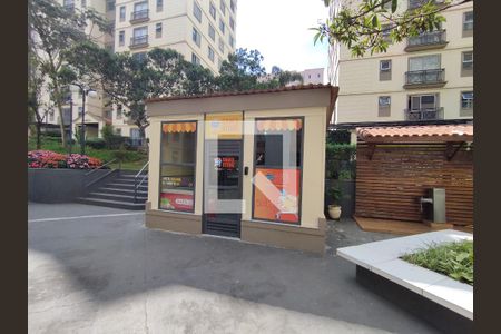 Mercado  de apartamento à venda com 2 quartos, 66m² em Jardim Santa Emília, São Paulo