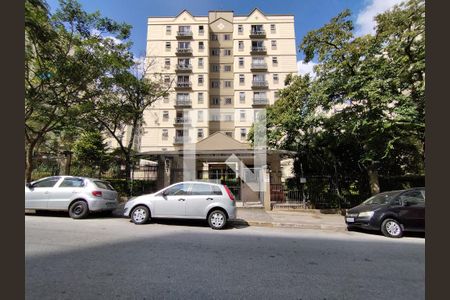 Fachada e portaria de apartamento à venda com 2 quartos, 66m² em Jardim Santa Emília, São Paulo