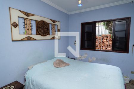 Casa à venda com 207m², 2 quartos e 2 vagas Casa à venda com 207m², 2 quartos e 2 vagasSuíte