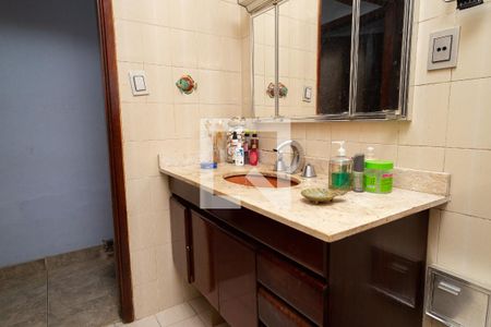 Casa à venda com 207m², 2 quartos e 2 vagas Casa à venda com 207m², 2 quartos e 2 vagasBanheiro Social