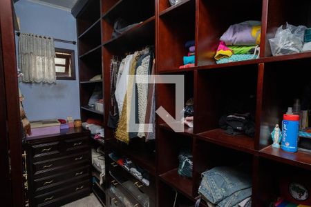 Casa à venda com 207m², 2 quartos e 2 vagas Casa à venda com 207m², 2 quartos e 2 vagasCloset - Suíte