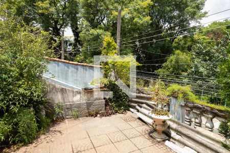 Casa à venda com 207m², 2 quartos e 2 vagas Casa à venda com 207m², 2 quartos e 2 vagasSacada