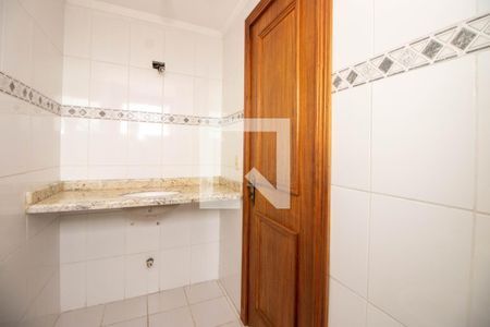 Apartamento para alugar com 240m², 3 quartos e sem vaga Apartamento para alugar com 240m², 3 quartos e sem vagaBanheiro da Suíte 2