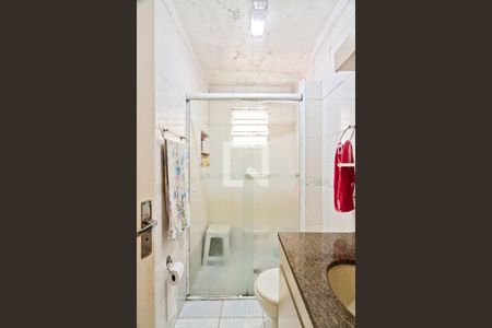 Casa à venda com 96m², 3 quartos e 4 vagas Casa à venda com 96m², 3 quartos e 4 vagasCasa 2 - banheiro