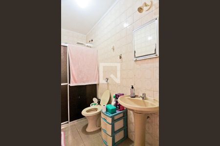 Casa à venda com 96m², 3 quartos e 4 vagas Casa à venda com 96m², 3 quartos e 4 vagasBanheiro