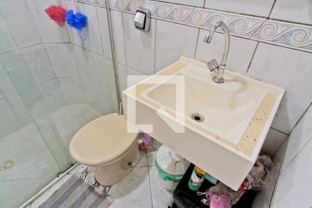 Casa à venda com 96m², 3 quartos e 4 vagas Casa à venda com 96m², 3 quartos e 4 vagasCasa 3 - banheiro